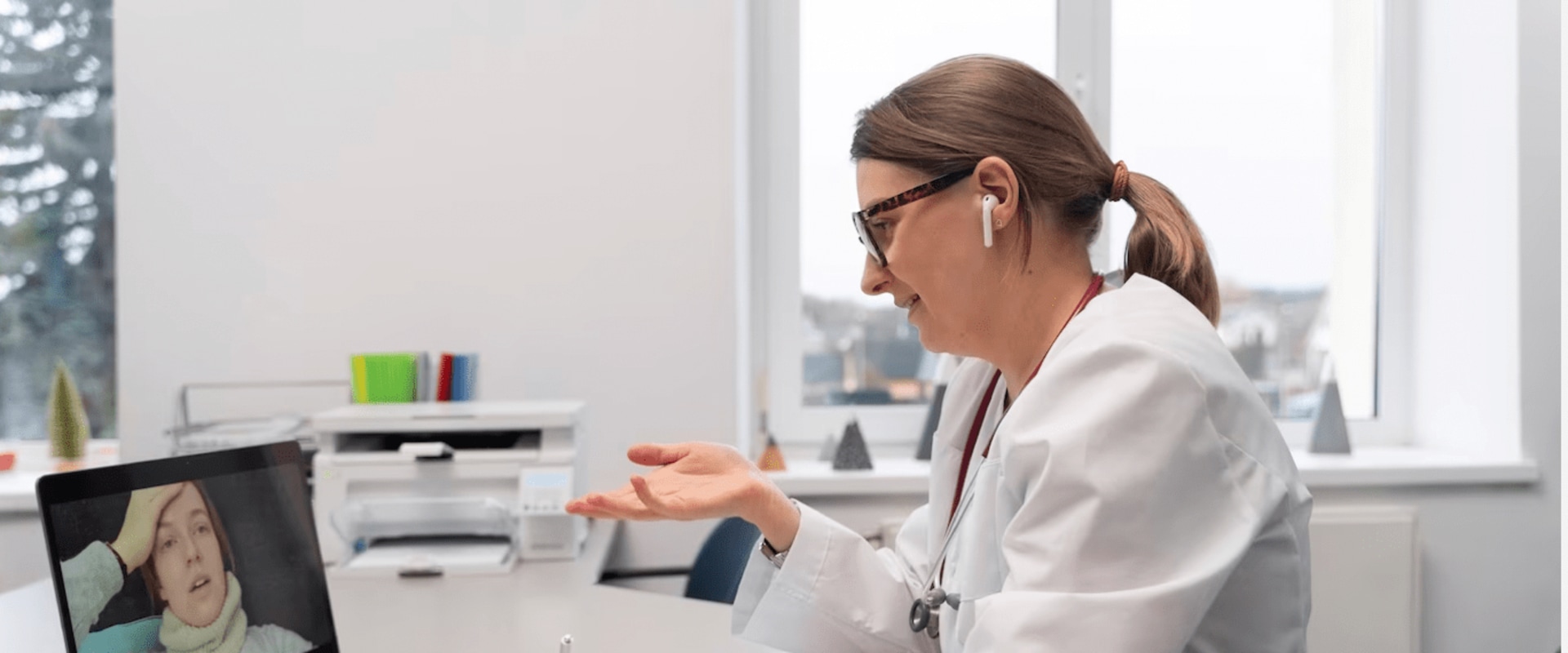 Implementing Telemedicine in Healthcare: Revolutionizing Efficiency and Cost Reduction